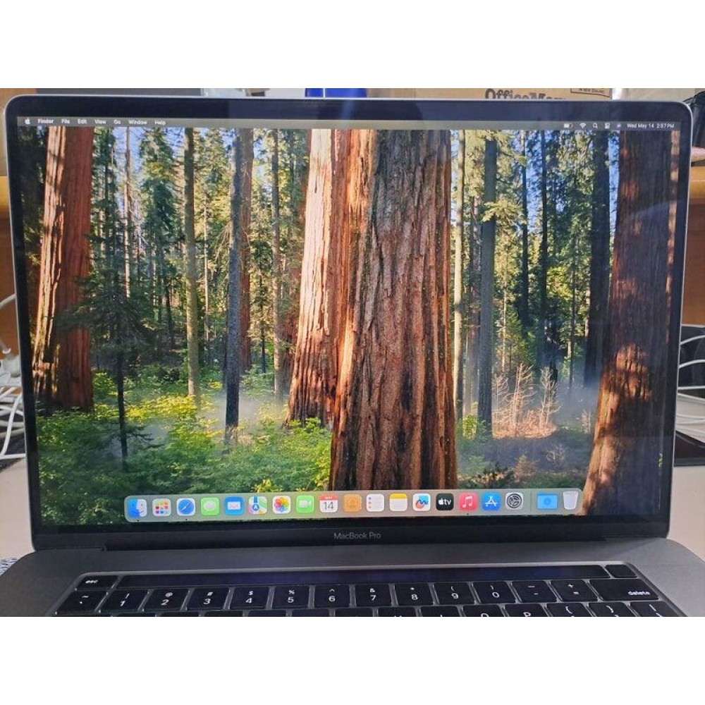 Macbook Pro 16 Inch 2019 - Space Gray - Image 3