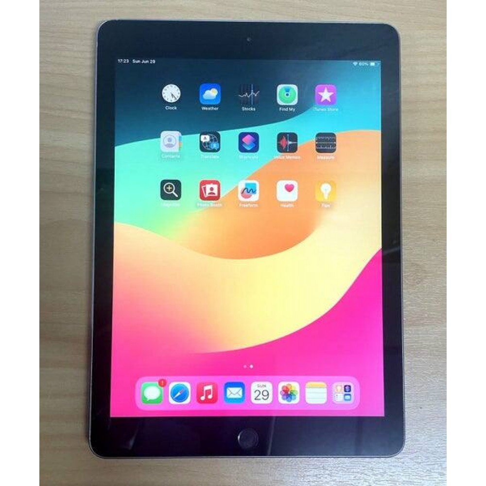 Apple iPad 6th Gen Wi-Fi 128GB – Space Gray - Image 7