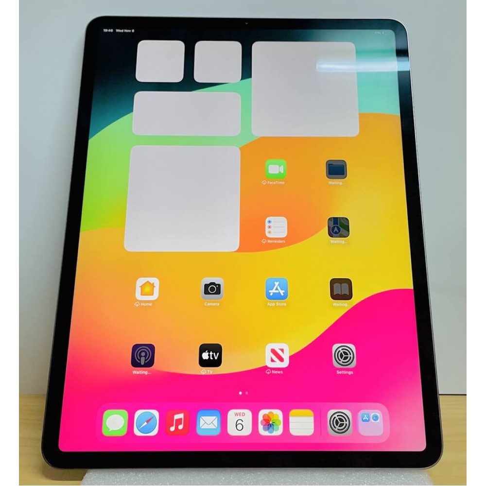 Apple iPad Pro 12.9" (3rd Gen) – 256GB – Wi-Fi & Cellular - Image 3