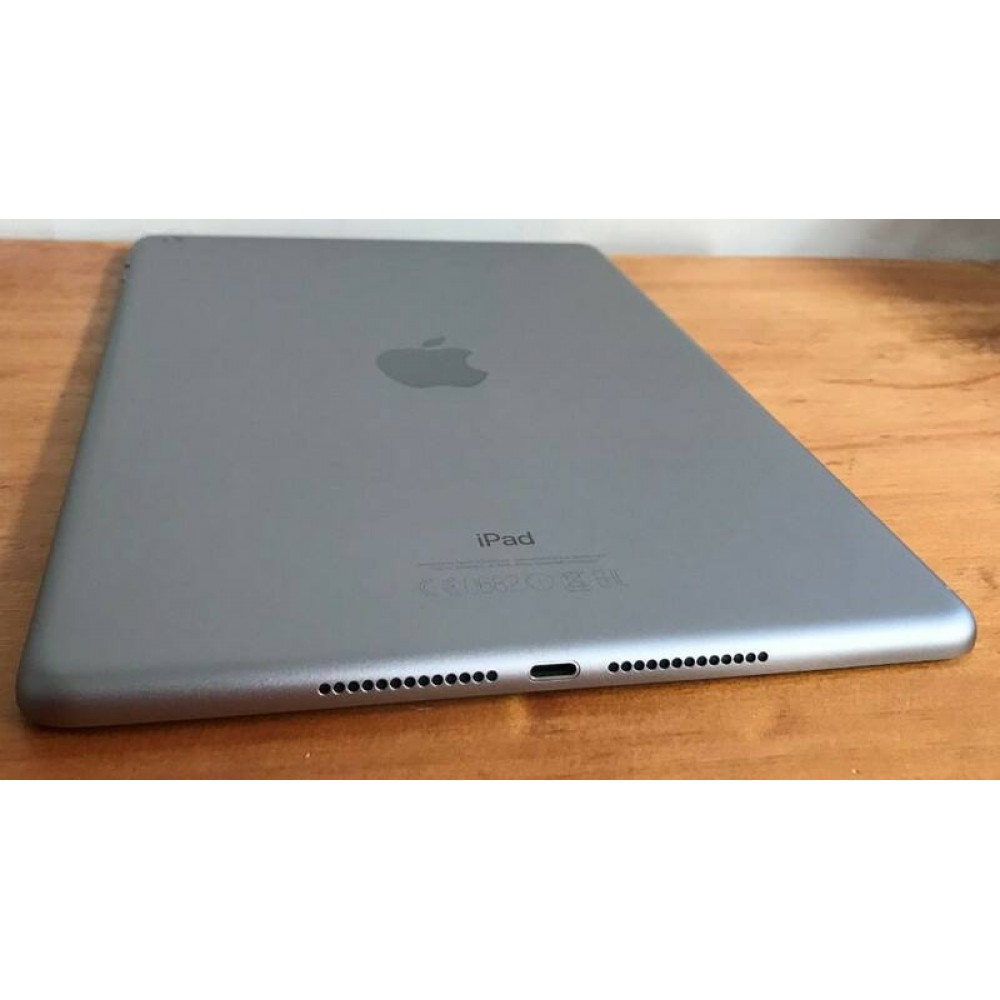 Apple iPad 5th Generation 128GB – Wi-Fi – Space Gray - Image 5