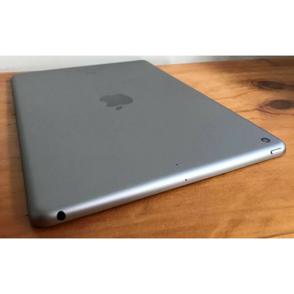 Apple iPad 5th Generation 128GB – Wi-Fi – Space Gray - Image 6